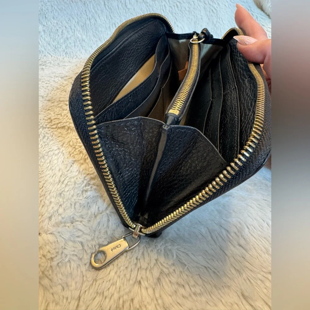 CHLOE Lily Continental Leather Bow Zip Wallet in Black - EUC